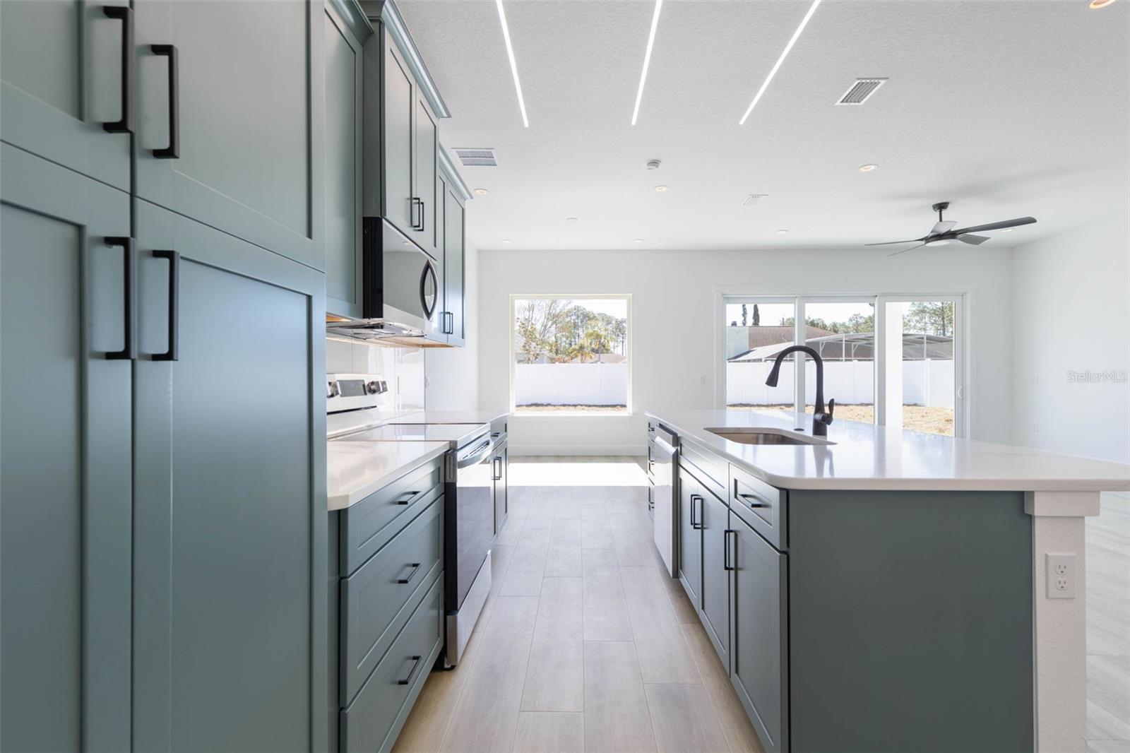 Image 21 of 66 For 70 Bennett Lane