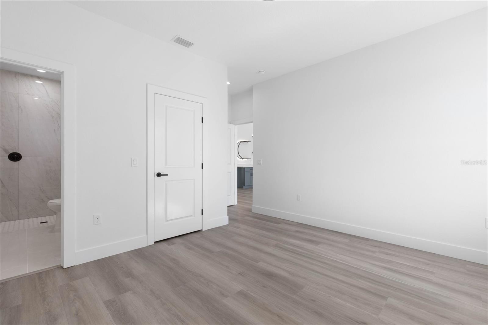 Image 43 of 66 For 70 Bennett Lane