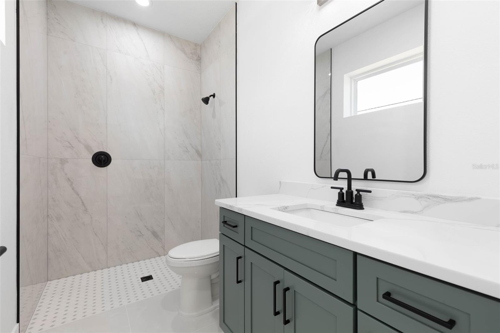 Image 44 of 66 For 70 Bennett Lane