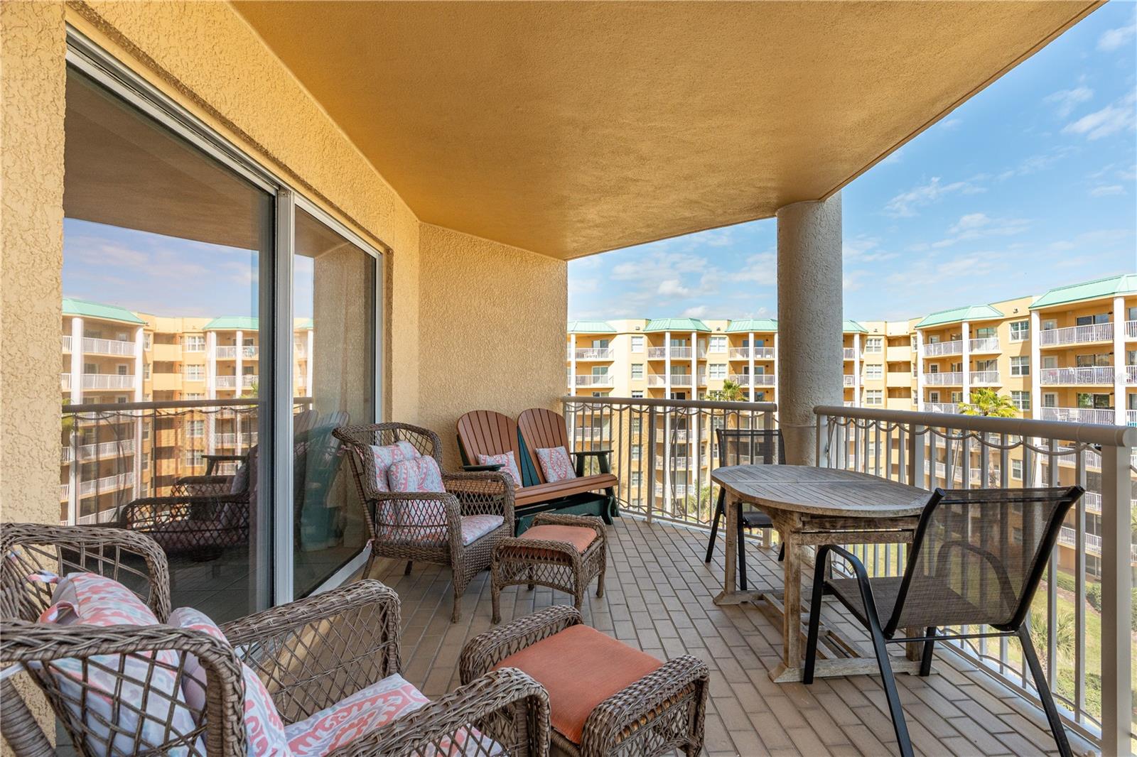 Image 11 of 30 For 4670 Links Village Drive A505