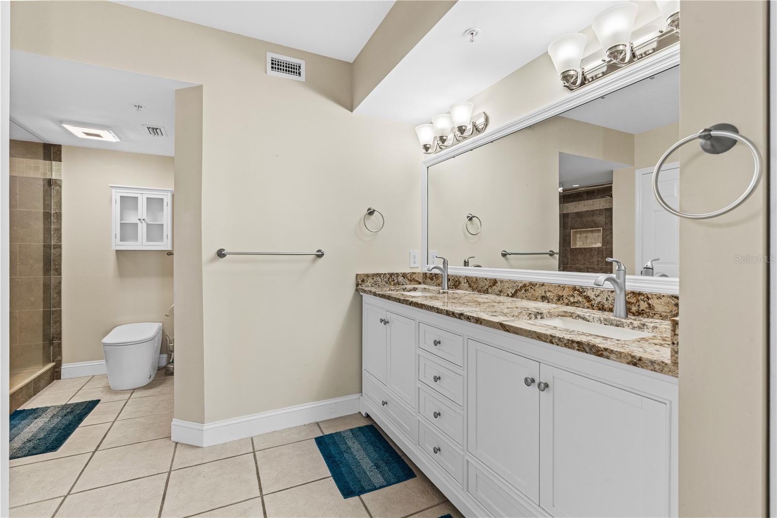 Image 24 of 30 For 4670 Links Village Drive A505