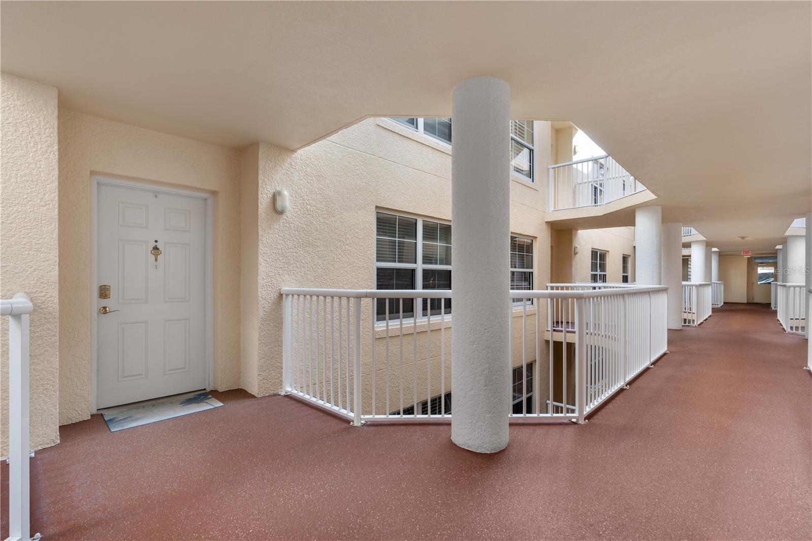 Image 4 of 30 For 4670 Links Village Drive A505