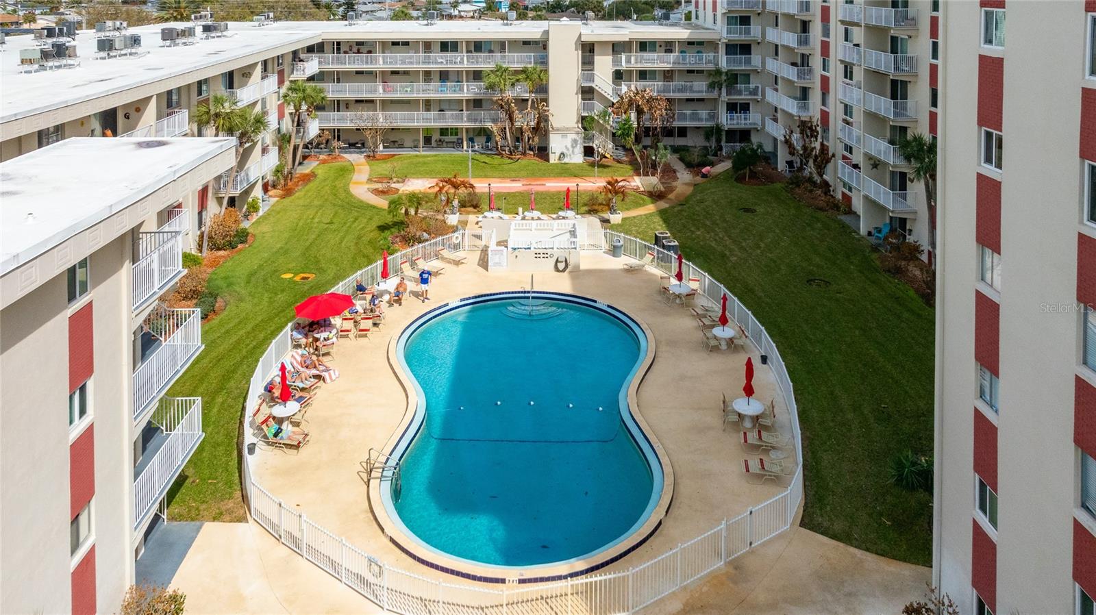 Image 28 of 69 For 2711 Halifax Avenue 695