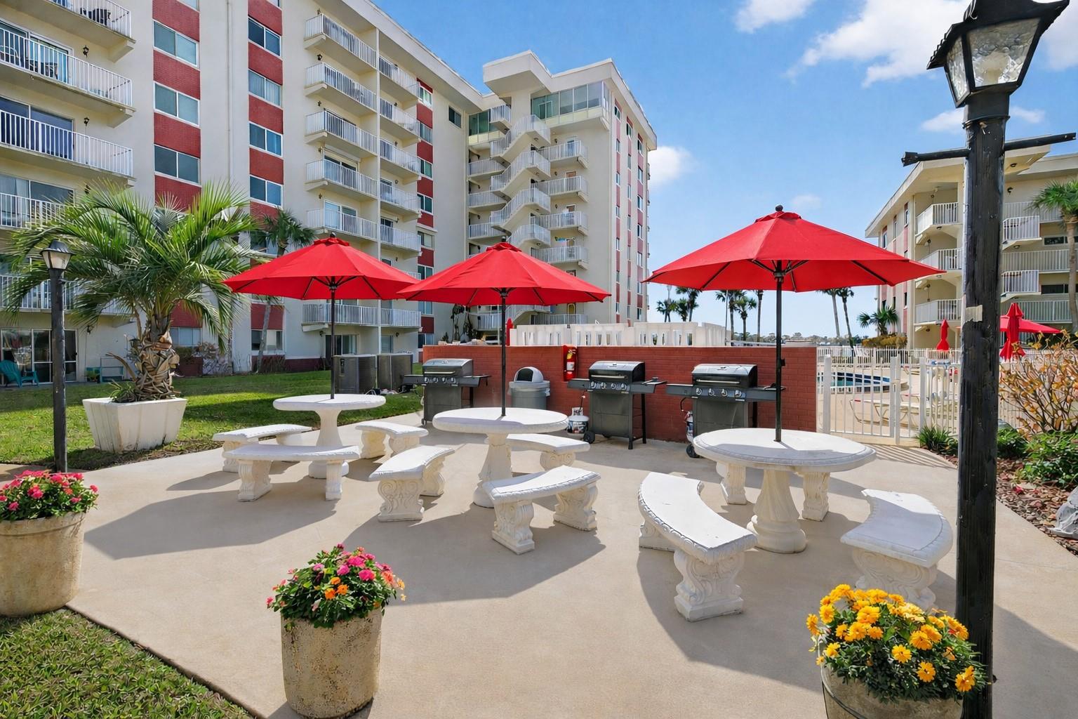 Image 31 of 69 For 2711 Halifax Avenue 695