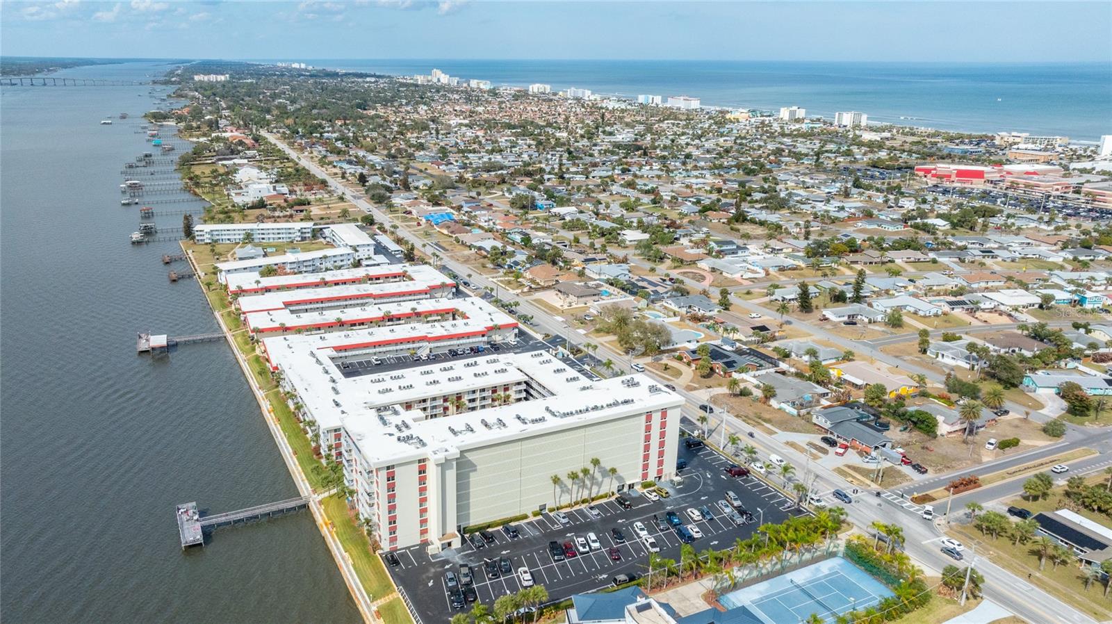 Image 46 of 69 For 2711 Halifax Avenue 695