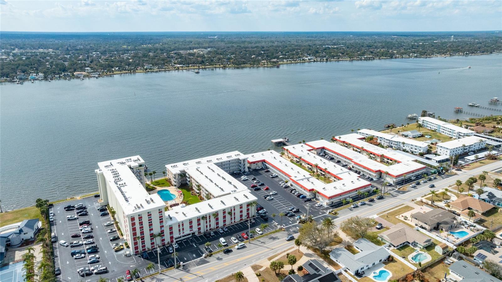 Image 48 of 69 For 2711 Halifax Avenue 695