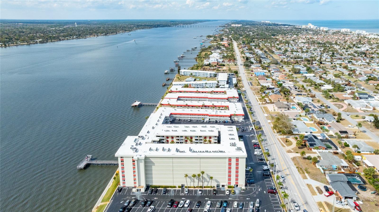 Image 51 of 69 For 2711 Halifax Avenue 695