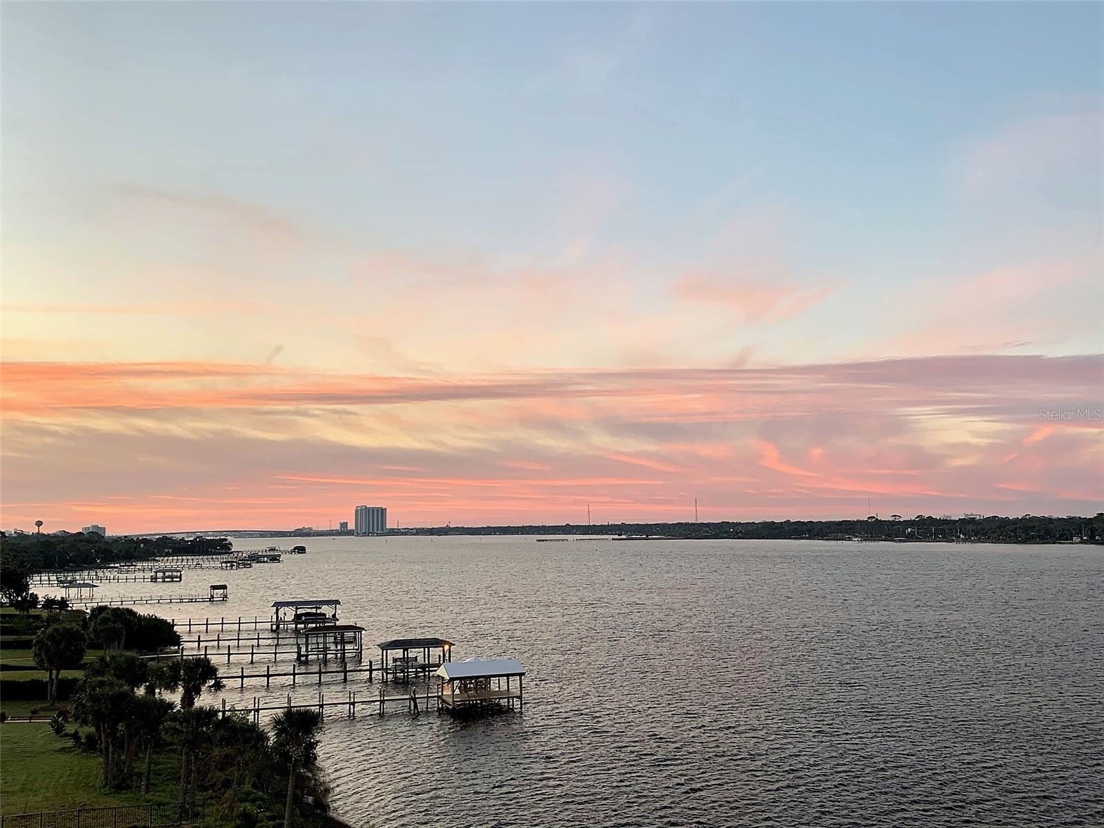 Image 56 of 69 For 2711 Halifax Avenue 695