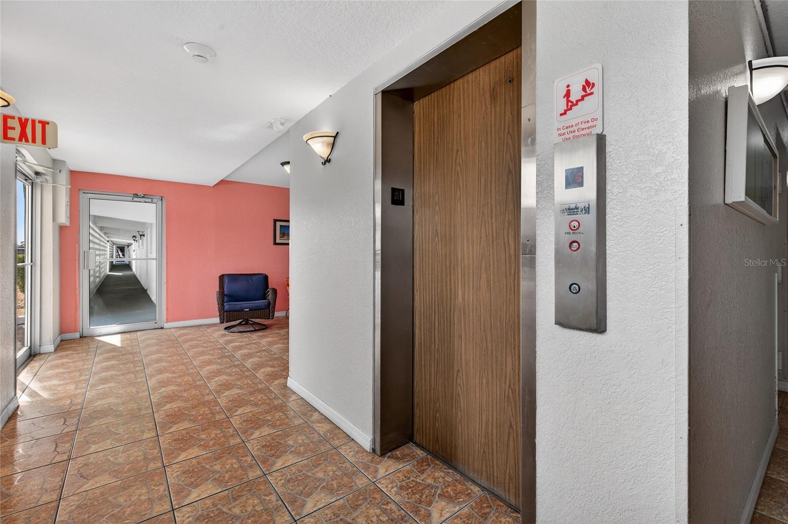 Image 59 of 69 For 2711 Halifax Avenue 695