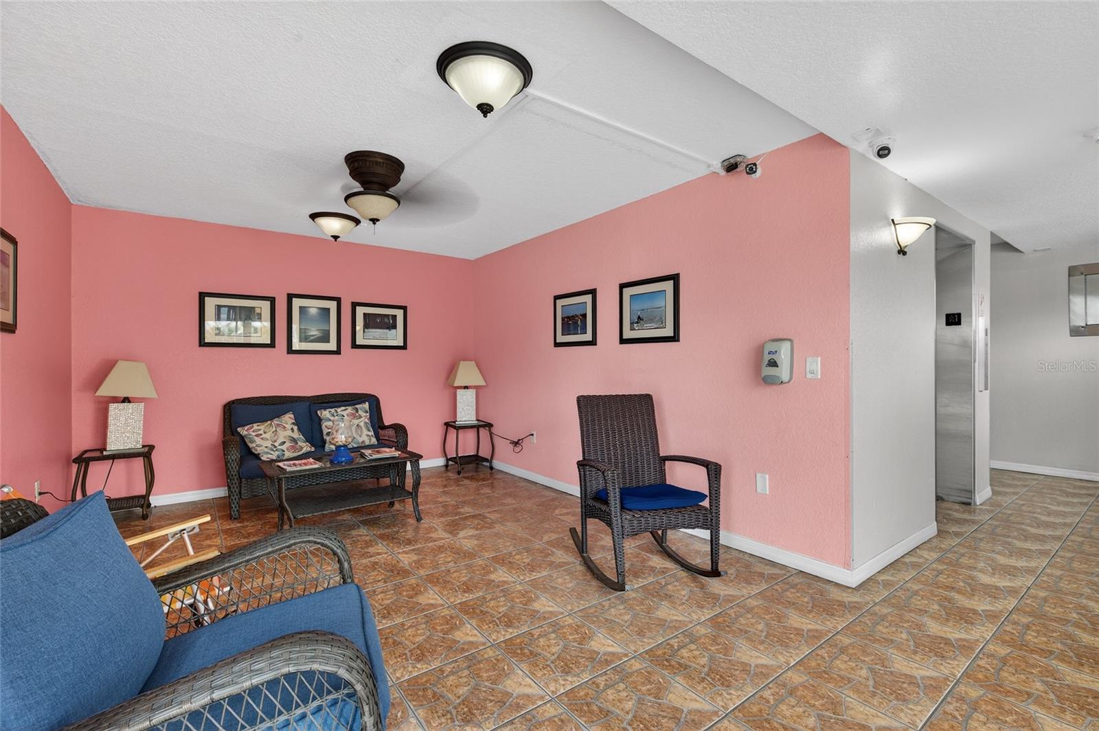 Image 60 of 69 For 2711 Halifax Avenue 695