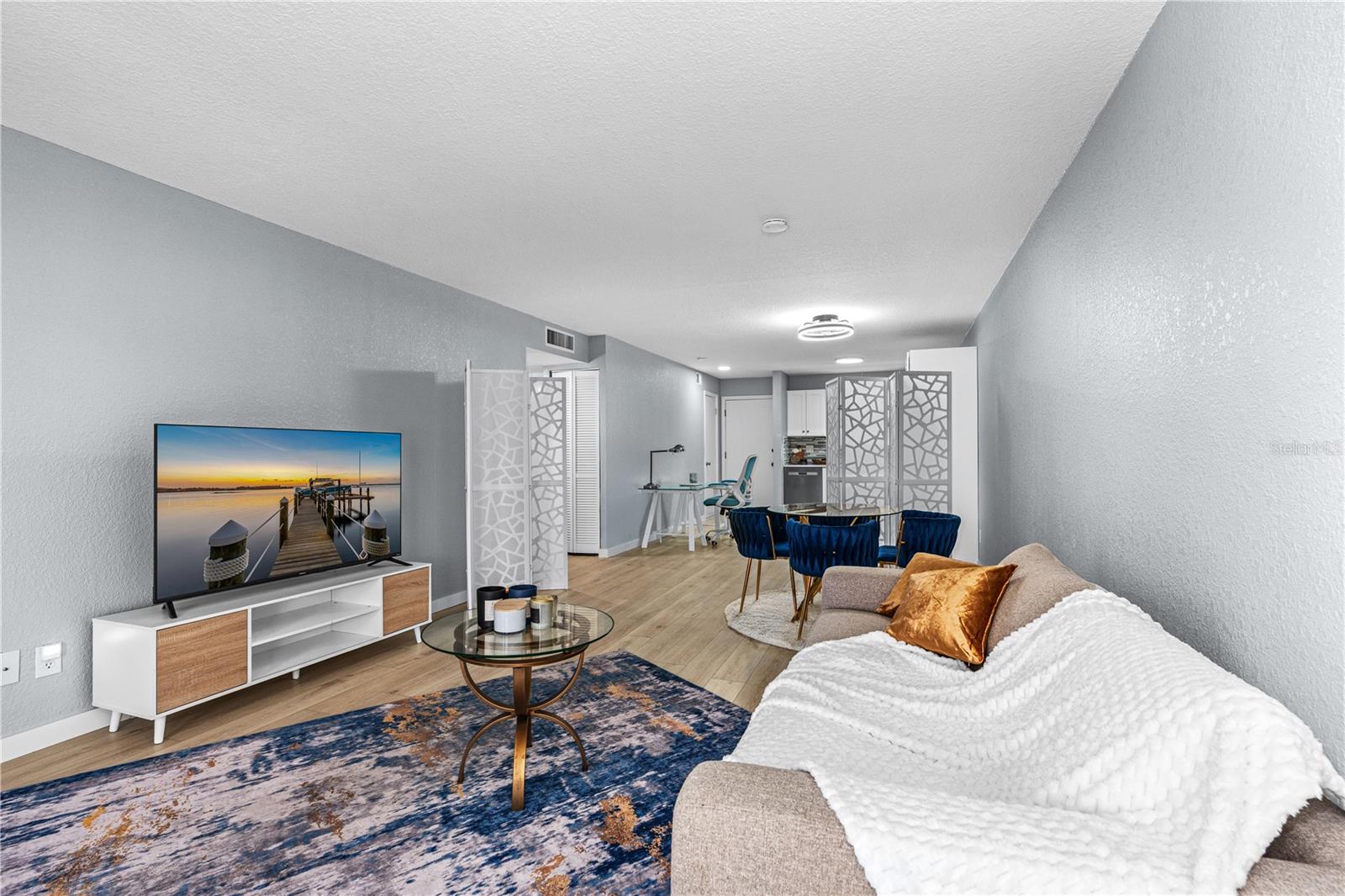 Image 10 of 22 For 2901 Halifax Avenue 220