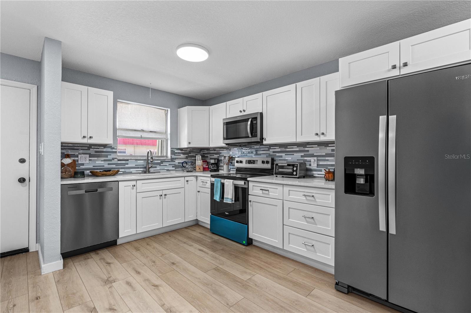 Image 14 of 22 For 2901 Halifax Avenue 220