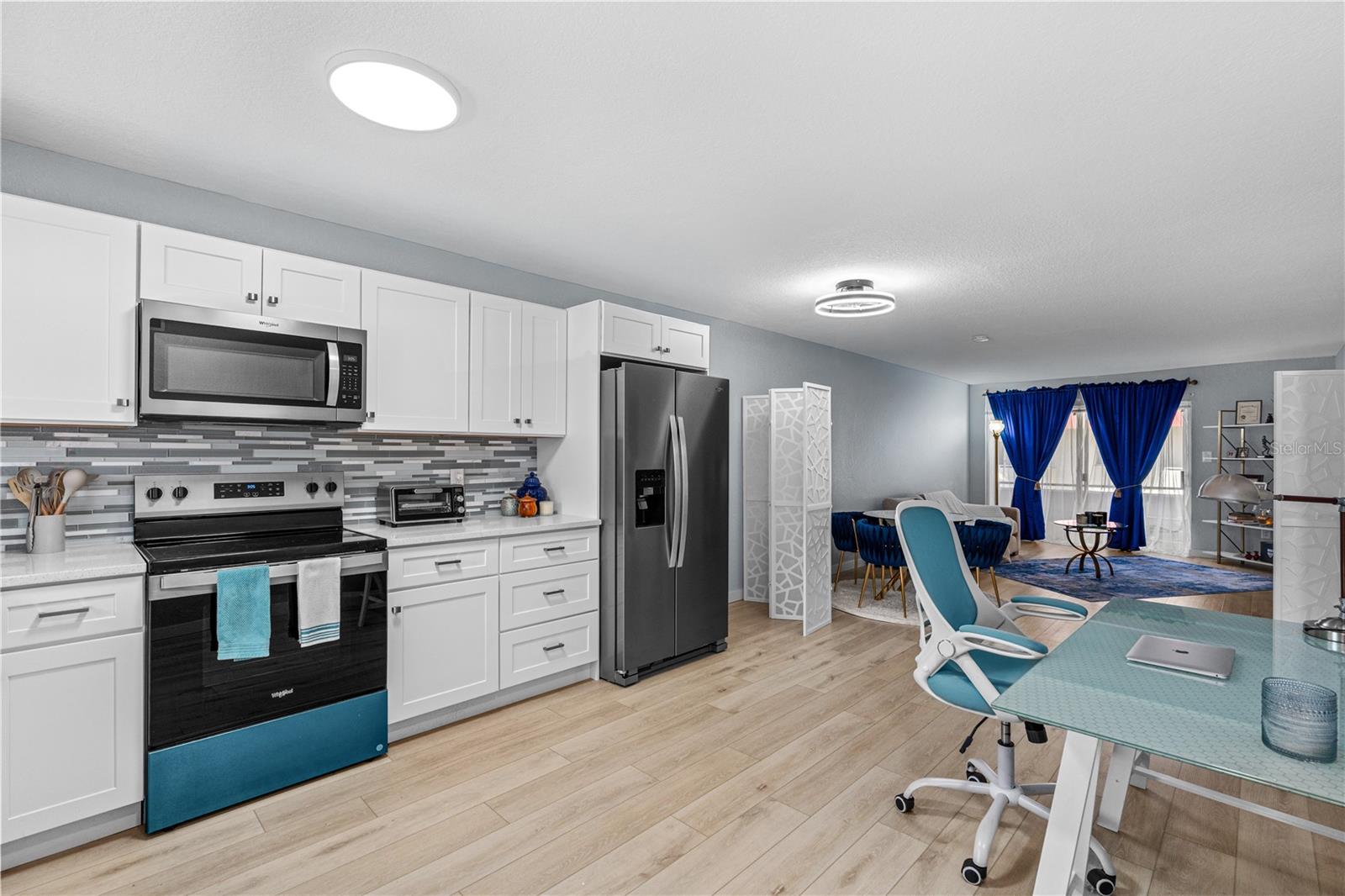 Image 16 of 22 For 2901 Halifax Avenue 220