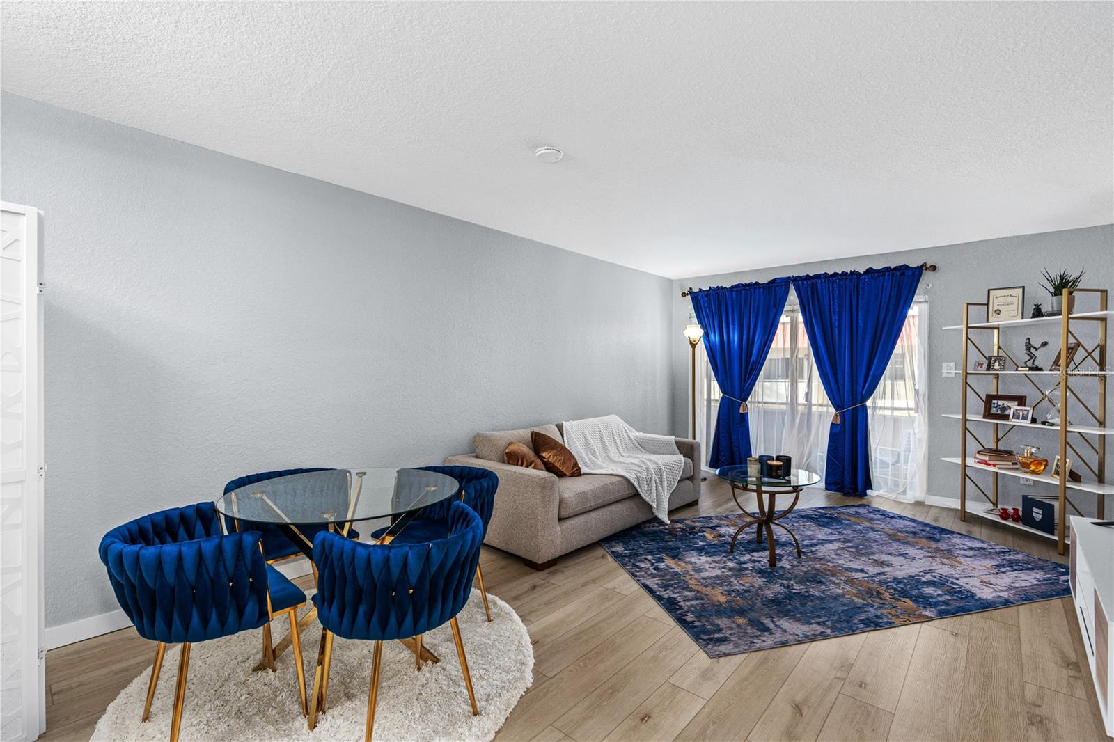 Image 6 of 22 For 2901 Halifax Avenue 220