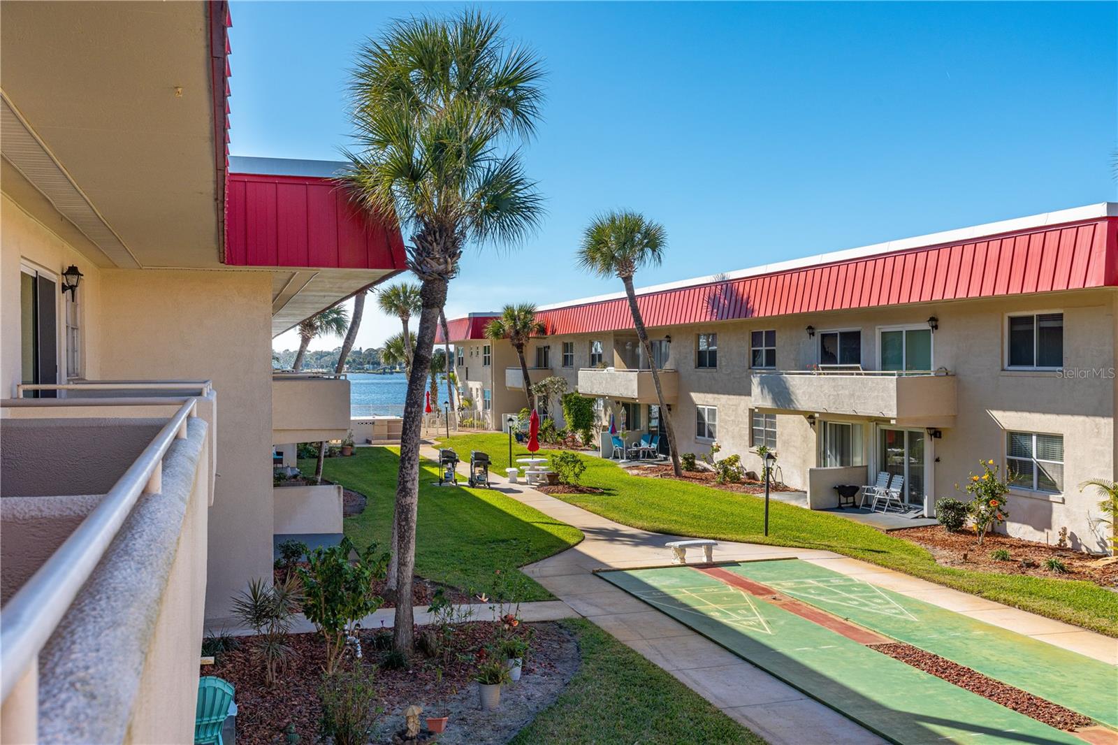 Image 9 of 22 For 2901 Halifax Avenue 220