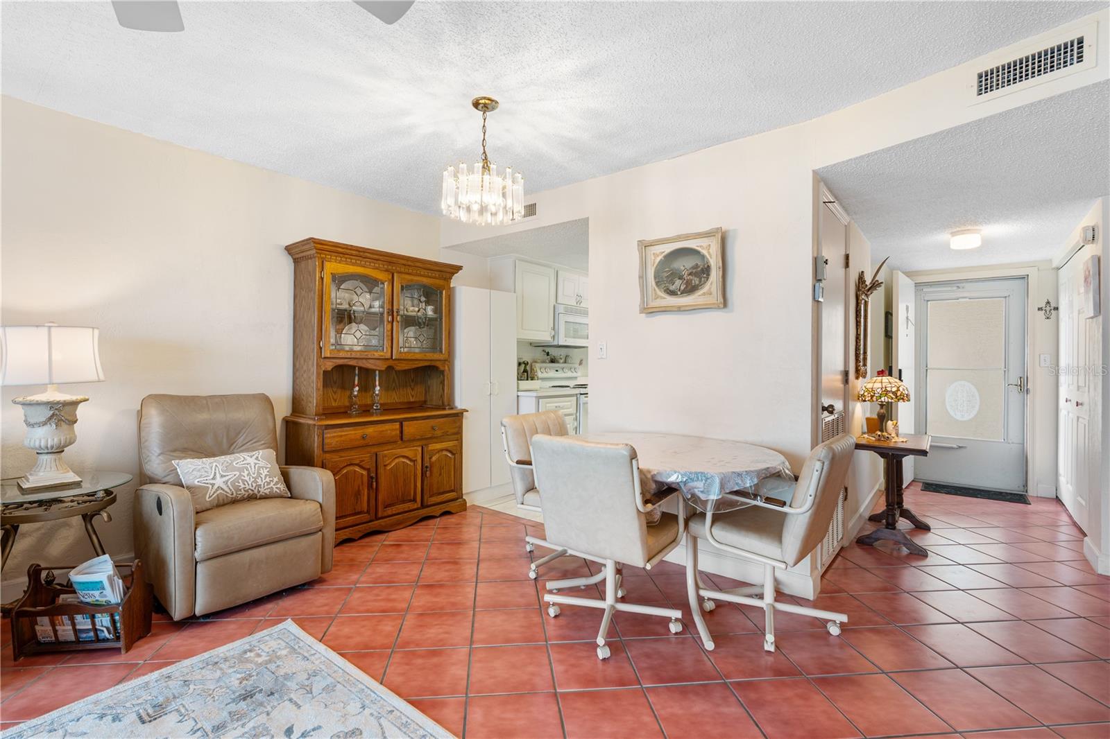 Image 11 of 23 For 3100 Ocean Shore Boulevard 5040