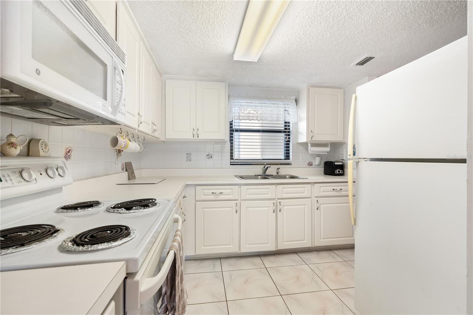 Image 14 of 23 For 3100 Ocean Shore Boulevard 5040