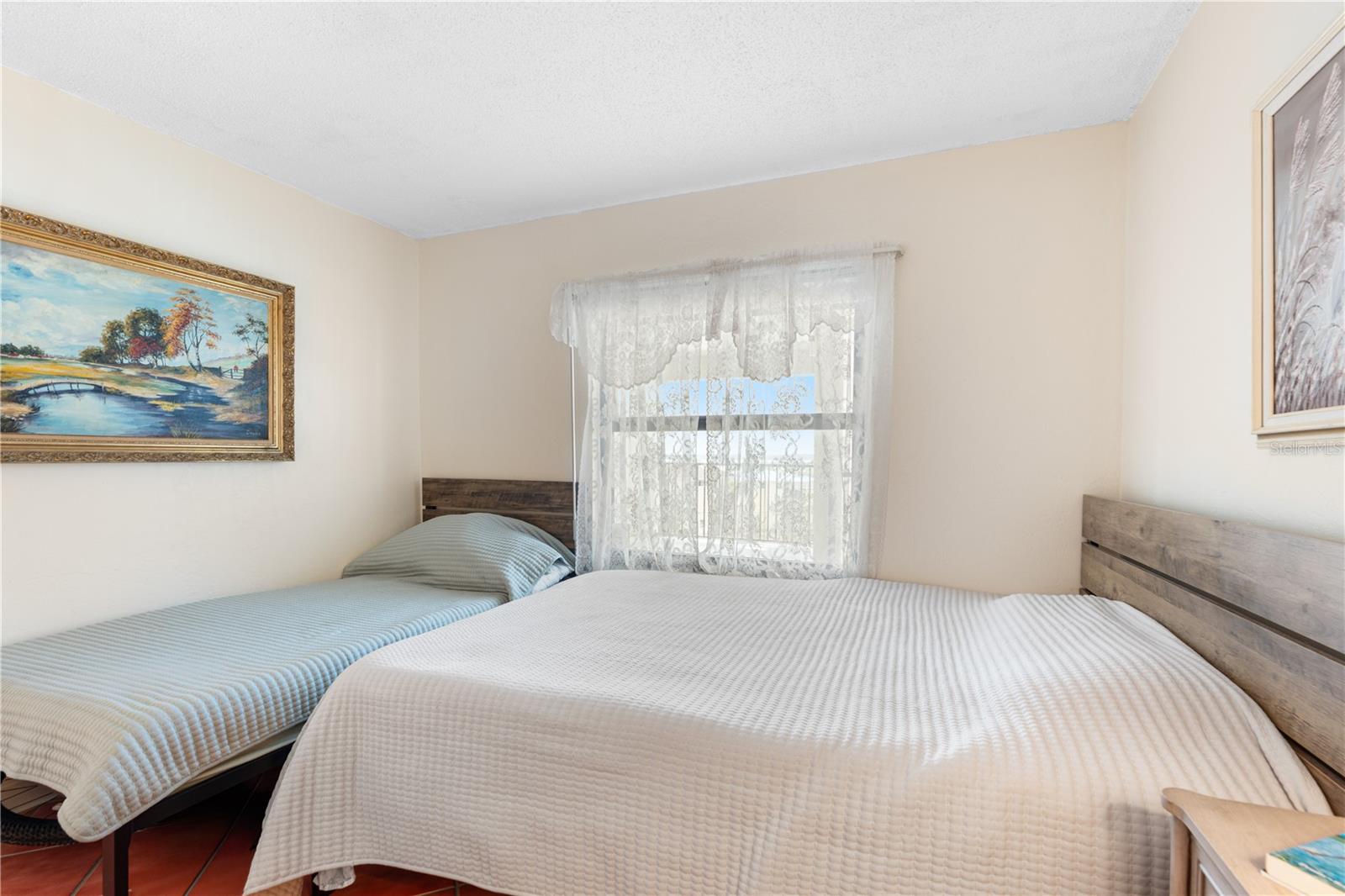 Image 21 of 23 For 3100 Ocean Shore Boulevard 5040