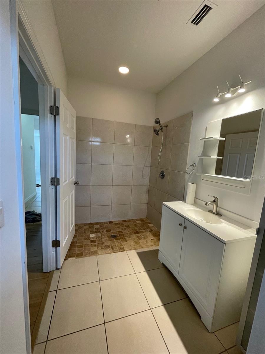 Image 20 of 28 For 68 Forrester Place