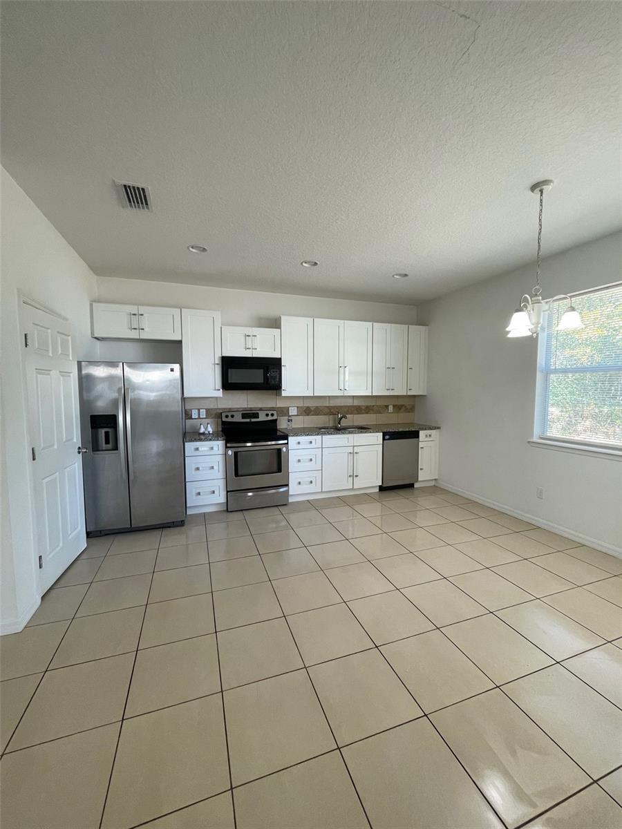 Image 7 of 28 For 68 Forrester Place