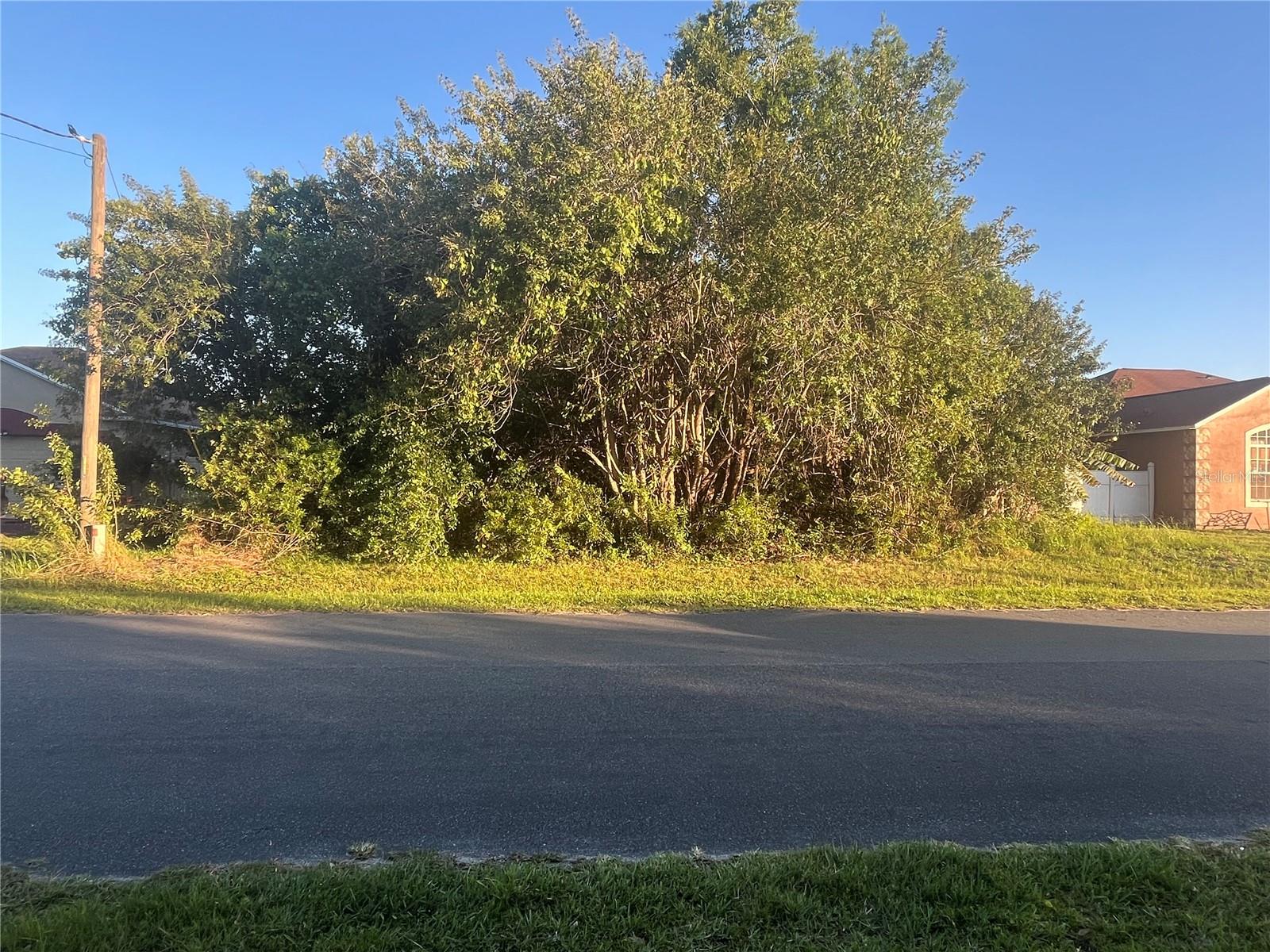 Image 3 of 3 For 814 Massy Court