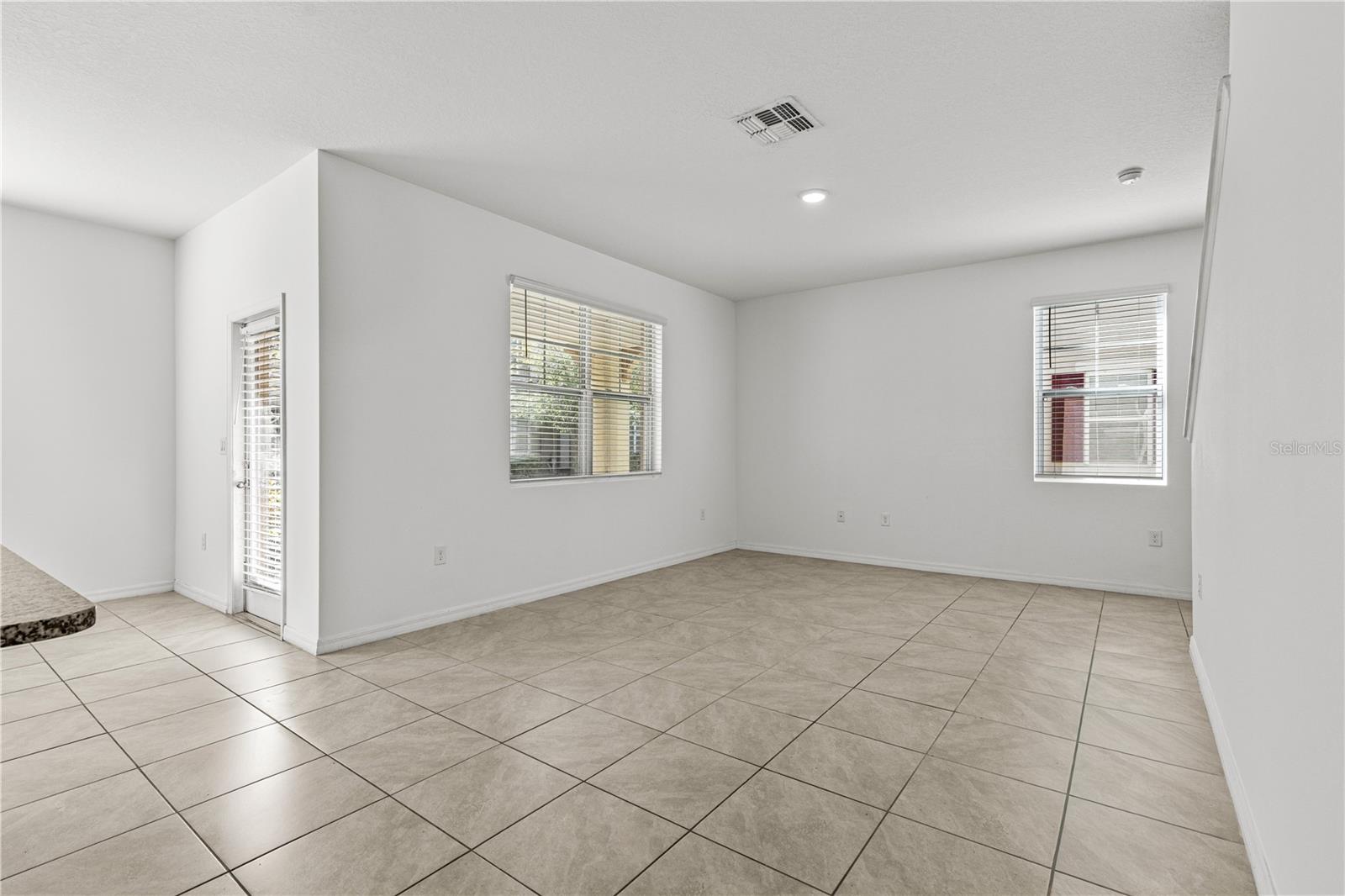 Image 10 of 41 For 1664 Pham Drive