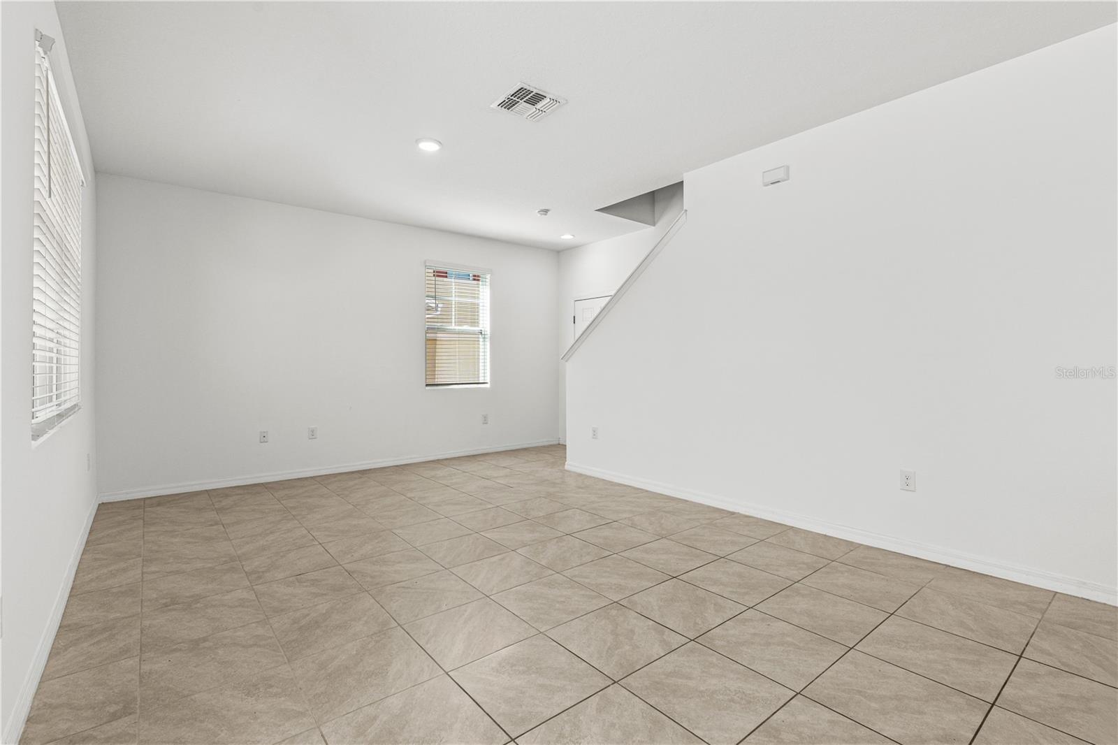 Image 11 of 41 For 1664 Pham Drive