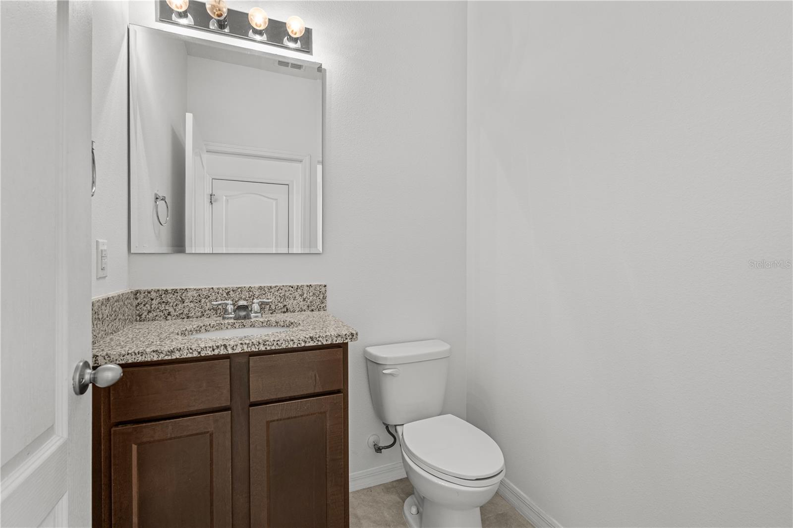 Image 18 of 41 For 1664 Pham Drive