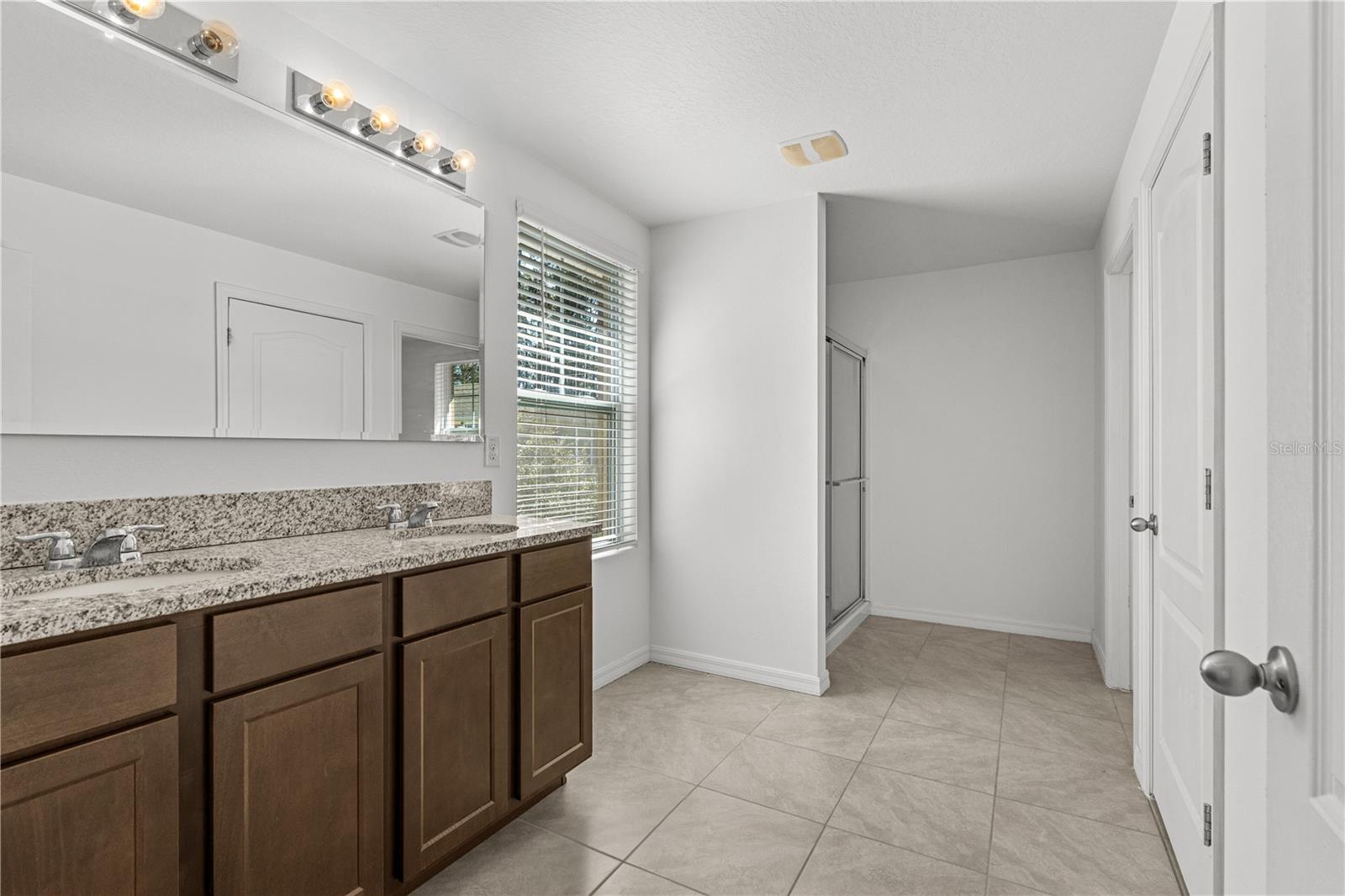 Image 22 of 41 For 1664 Pham Drive