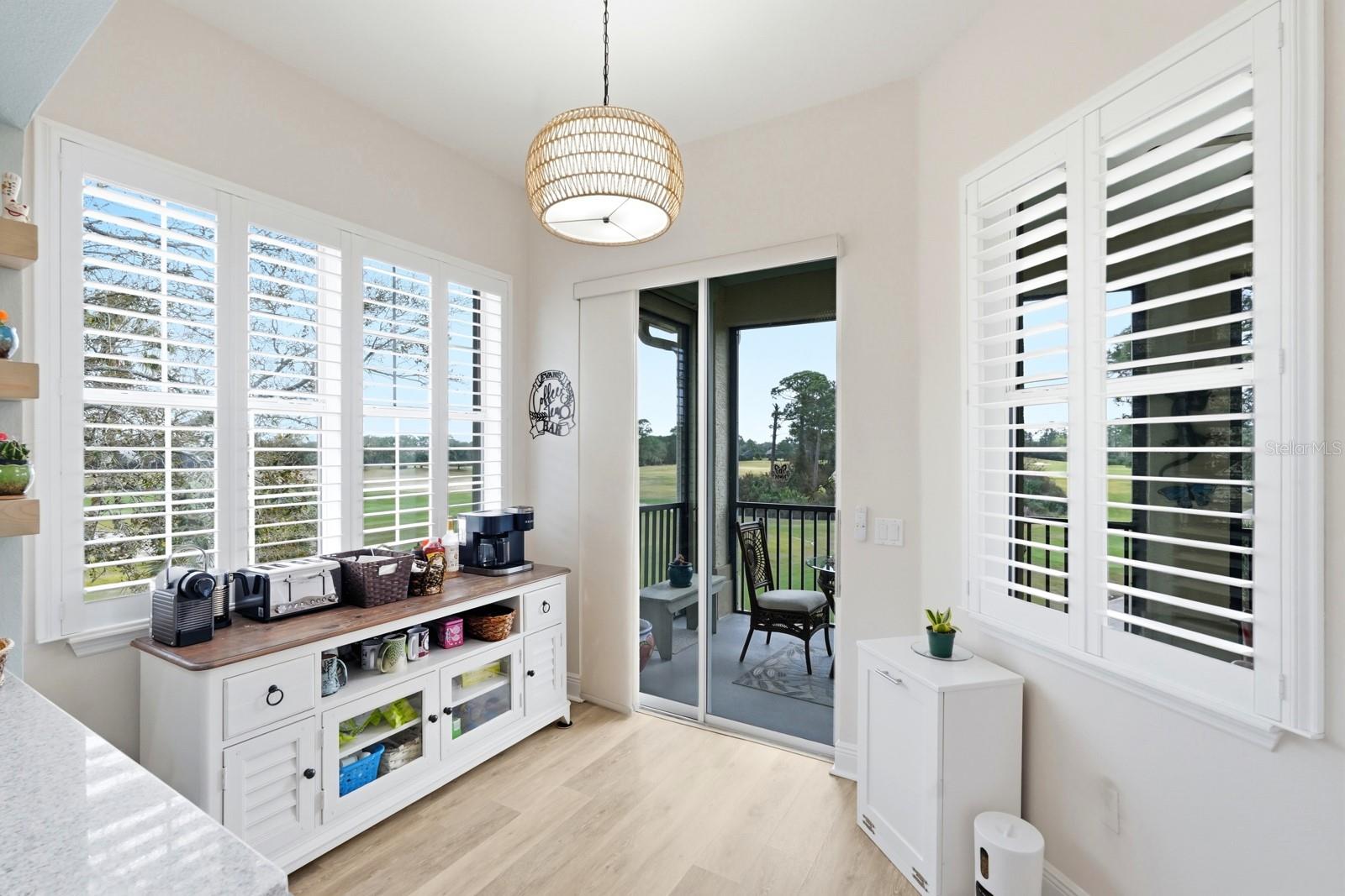 Image 19 of 42 For 200 Riverfront Drive A301