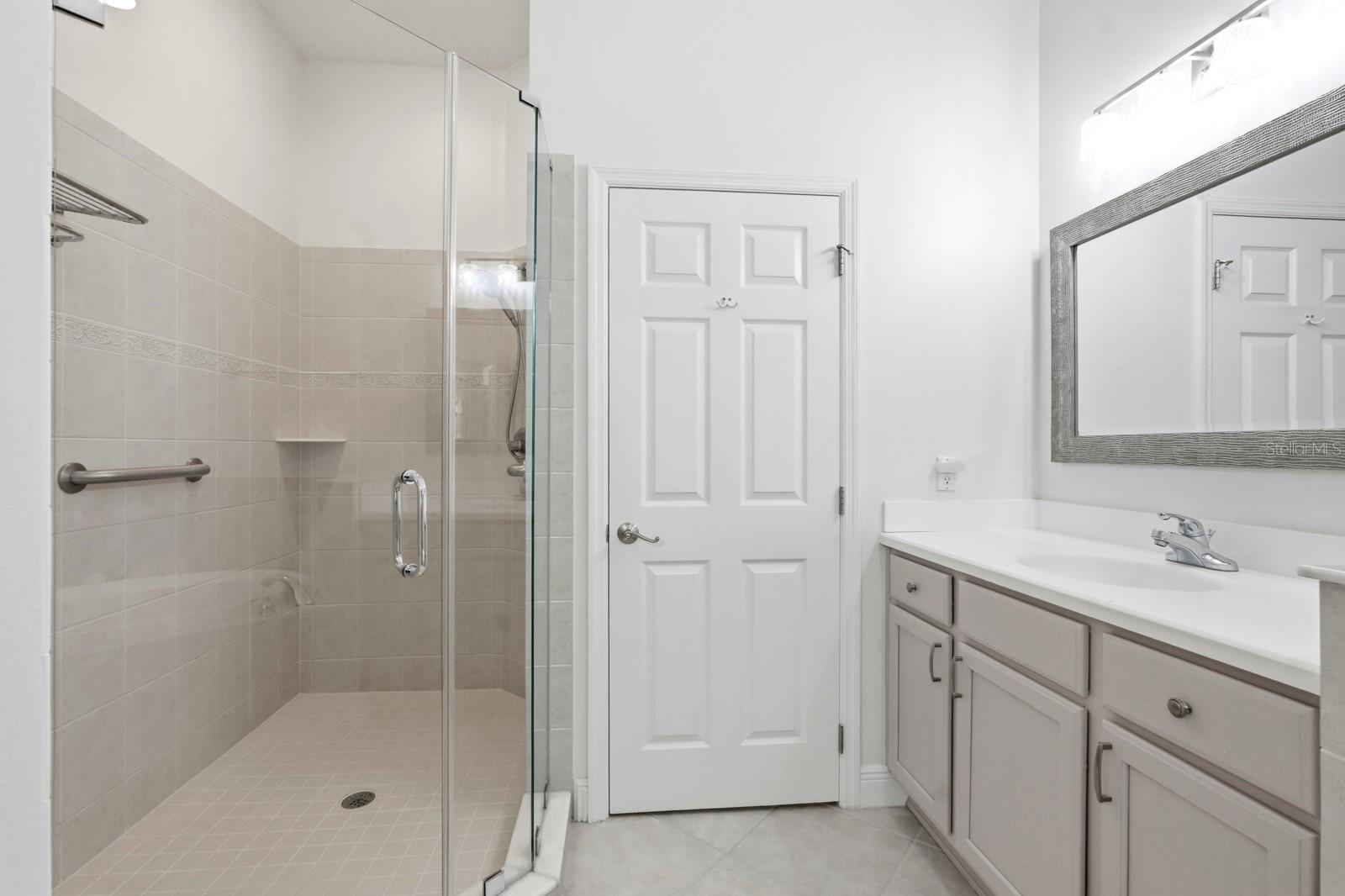 Image 24 of 42 For 200 Riverfront Drive A301