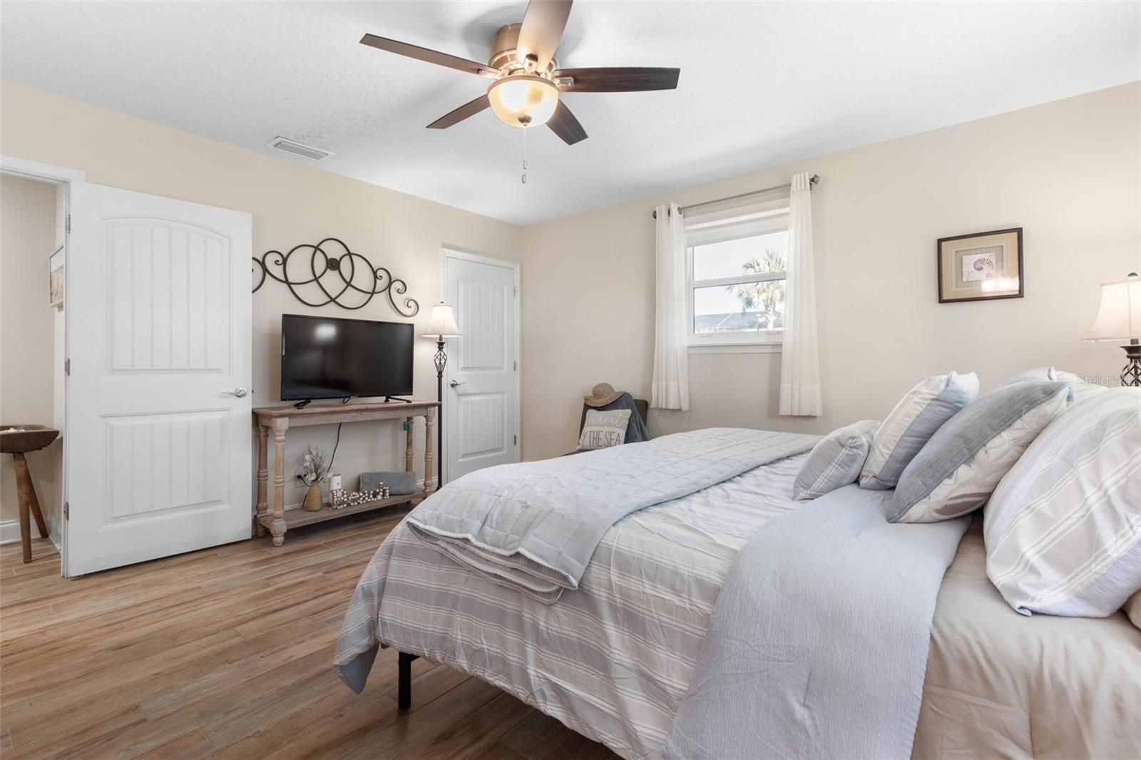 Image 25 of 64 For 2413 Flagler Avenue