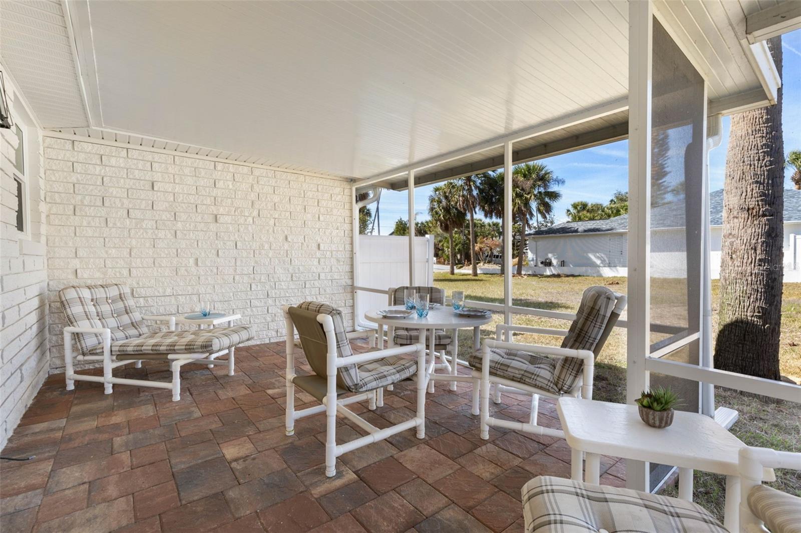 Image 39 of 64 For 2413 Flagler Avenue