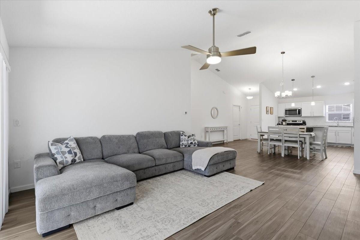 Image 15 of 51 For 36 Prairie Lane