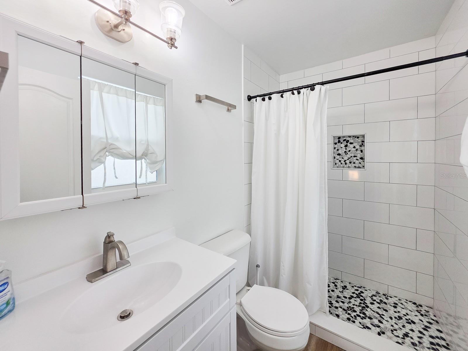 Image 17 of 32 For 2135 Flagler Avenue