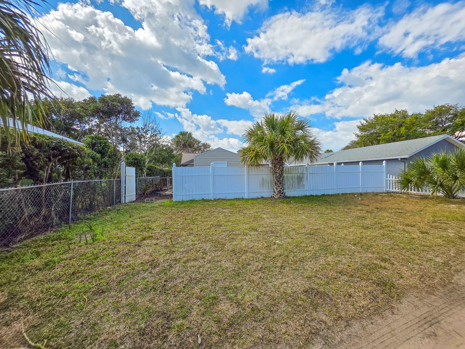 Image 29 of 32 For 2135 Flagler Avenue