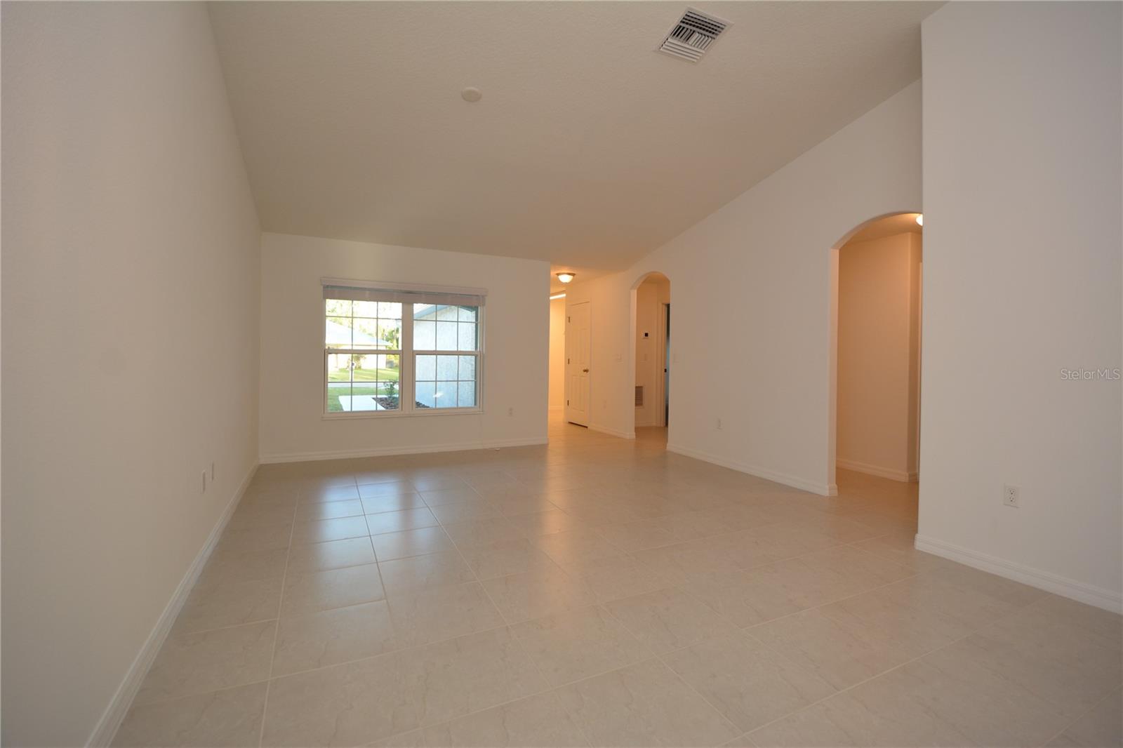 Image 19 of 38 For 121 Ullian Trail A