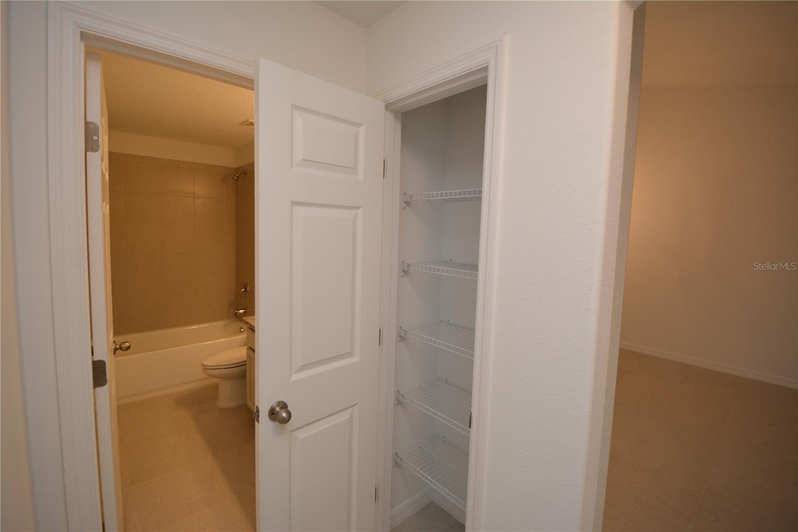 Image 24 of 38 For 121 Ullian Trail A