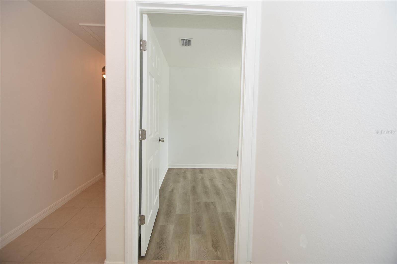 Image 26 of 38 For 121 Ullian Trail A