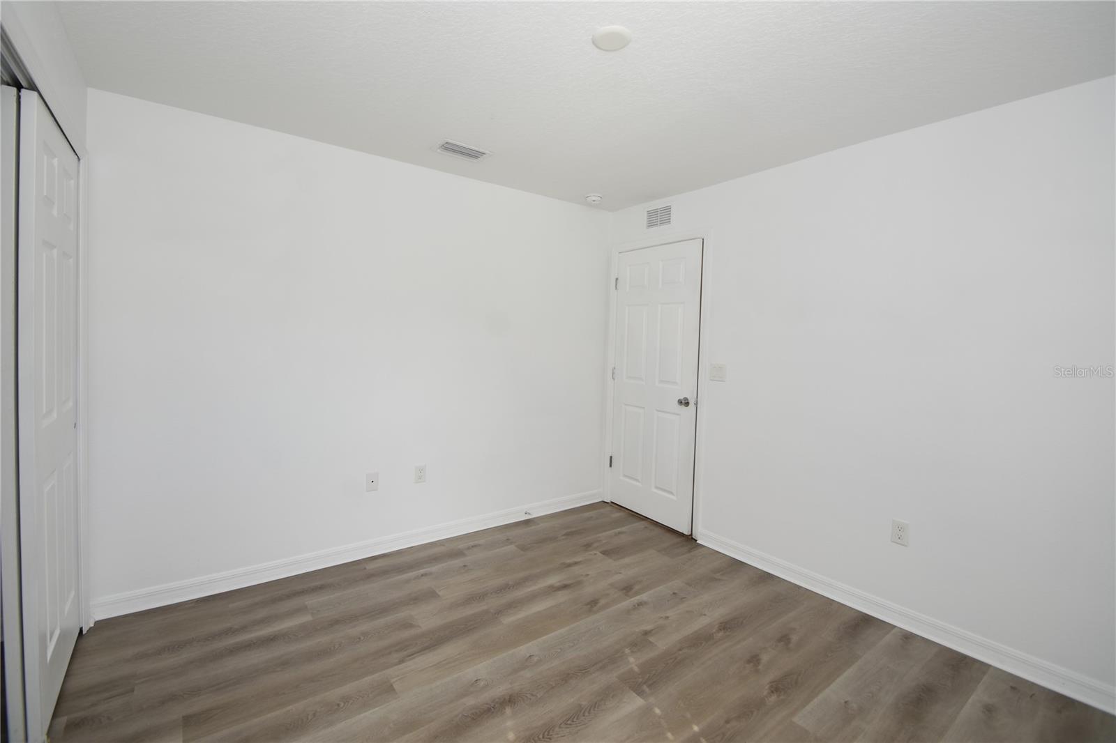 Image 31 of 38 For 121 Ullian Trail A