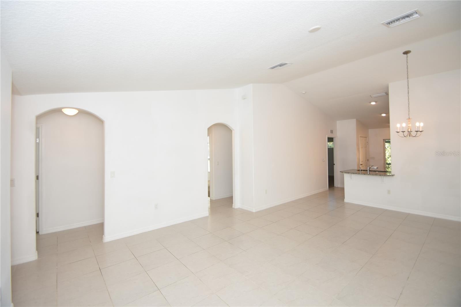 Image 7 of 38 For 121 Ullian Trail A