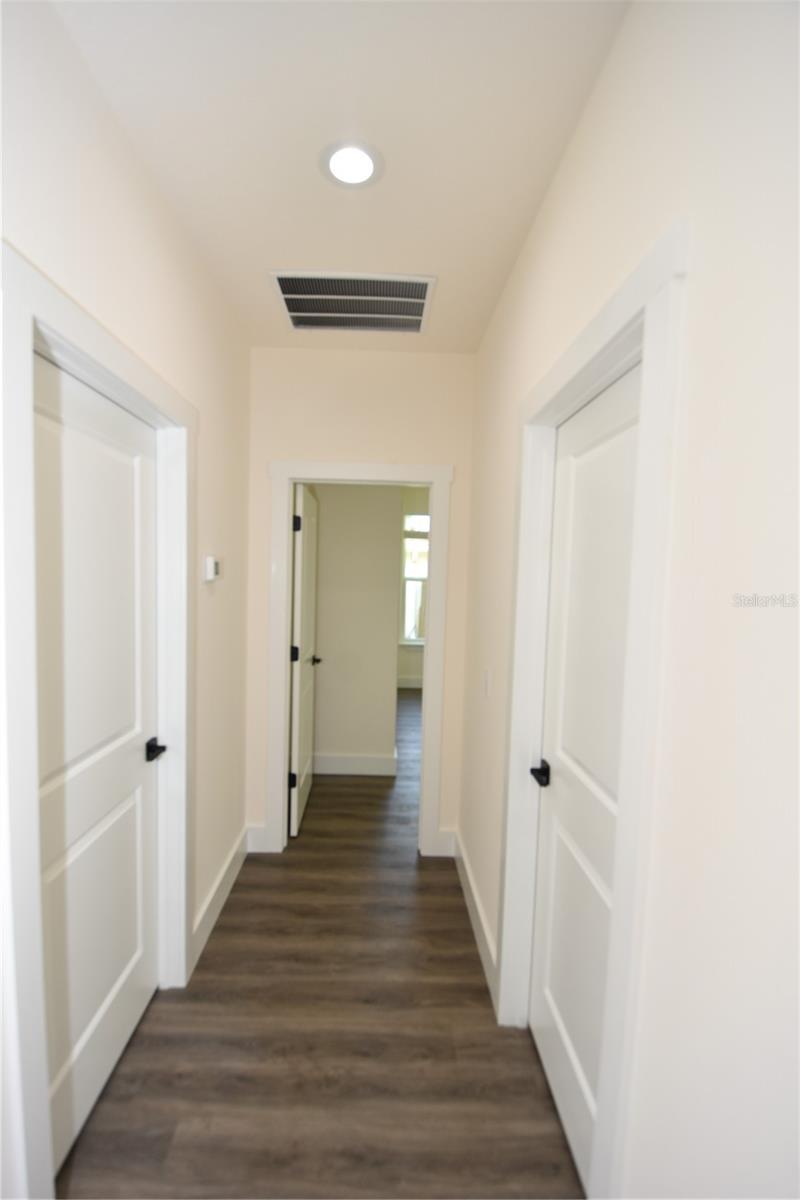 Image 23 of 39 For 100 White Hall Drive