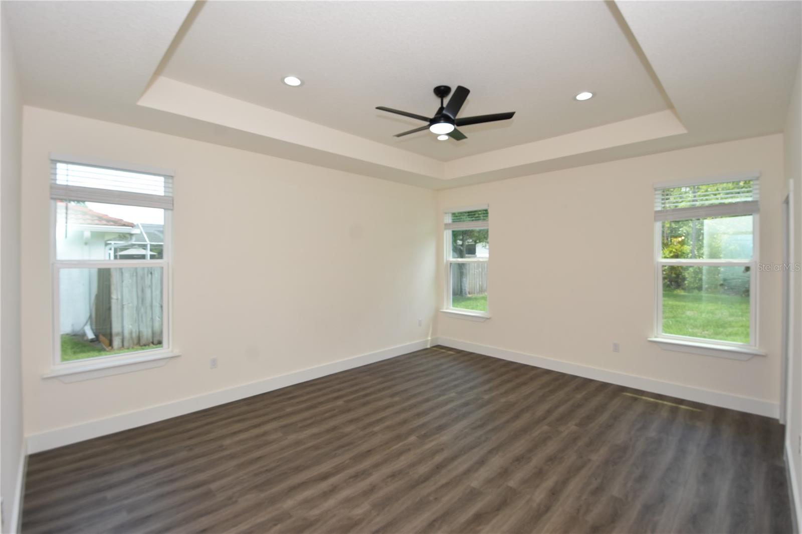 Image 24 of 39 For 100 White Hall Drive