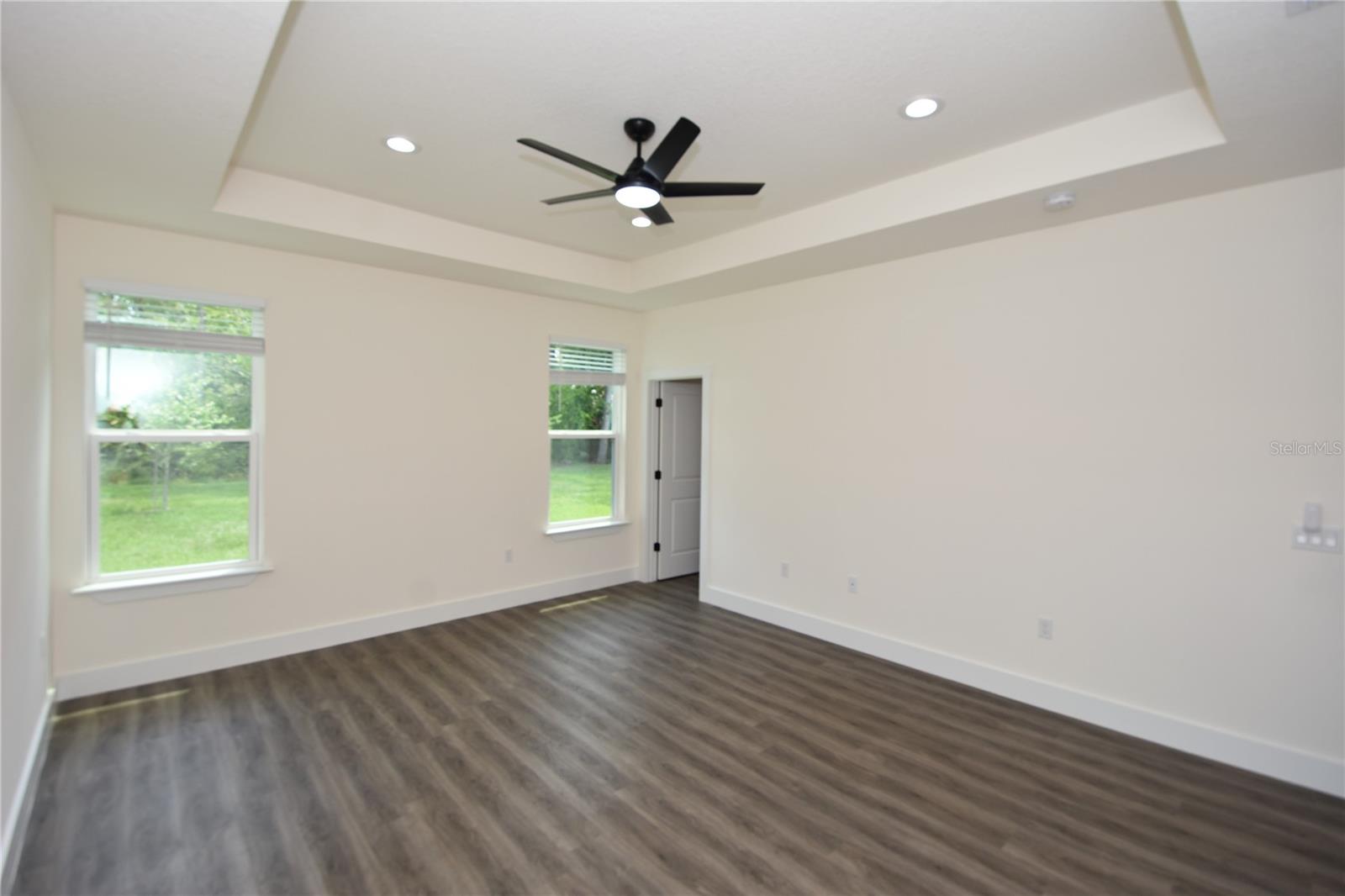 Image 25 of 39 For 100 White Hall Drive