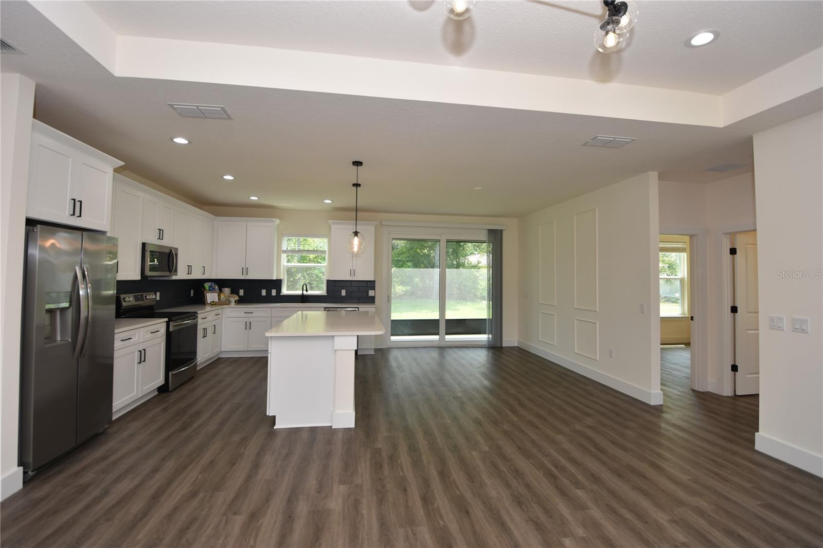 Image 8 of 39 For 100 White Hall Drive