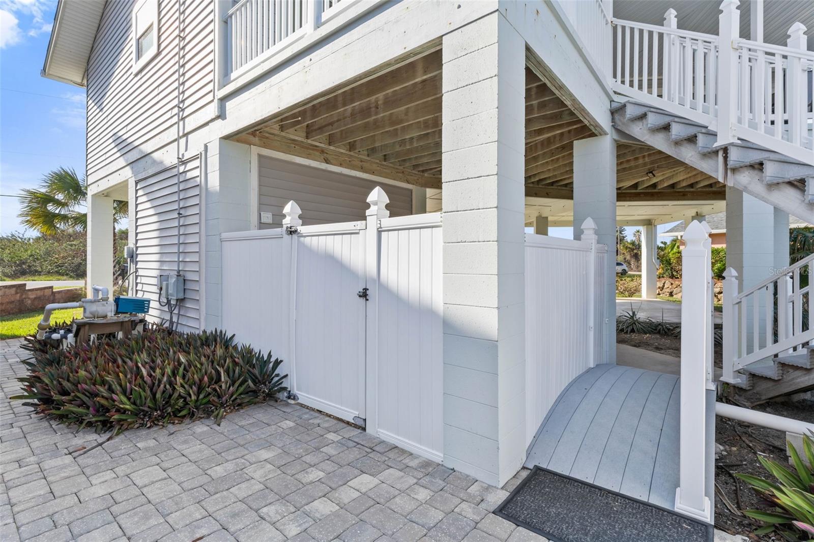 Image 15 of 56 For 7 Mahoe Drive S