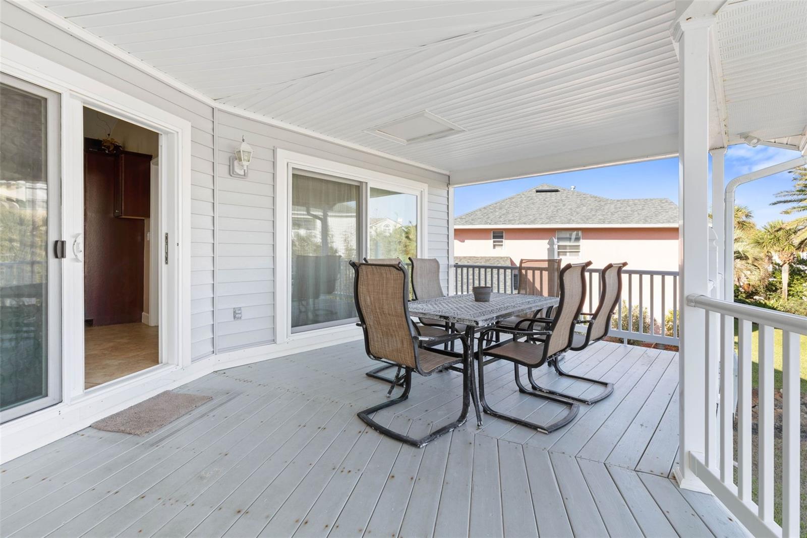 Image 20 of 56 For 7 Mahoe Drive S