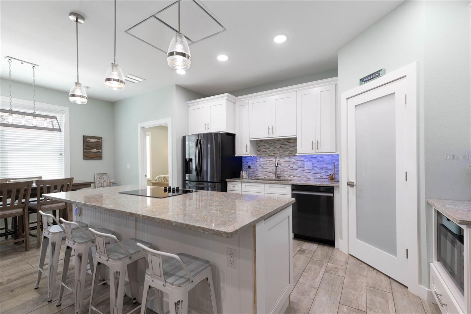 Image 8 of 41 For 1 Zeidler Place