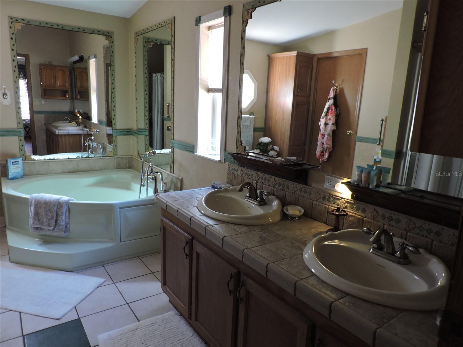 Image 19 of 51 For 148 Denver Road