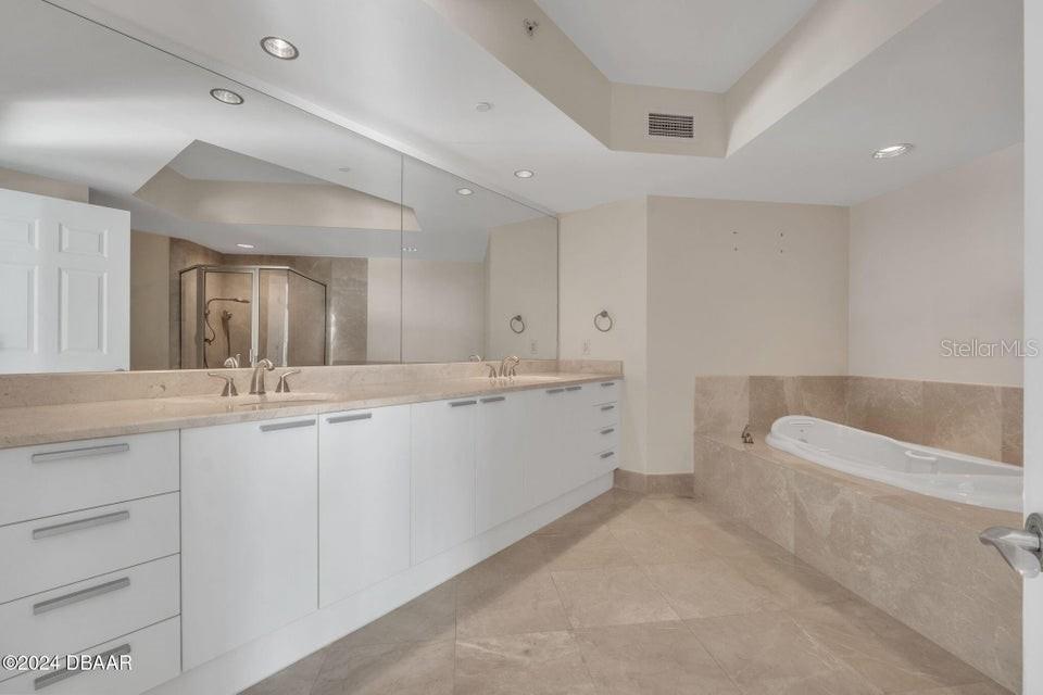 Image 17 of 45 For 231 Riverside Drive 2010-1